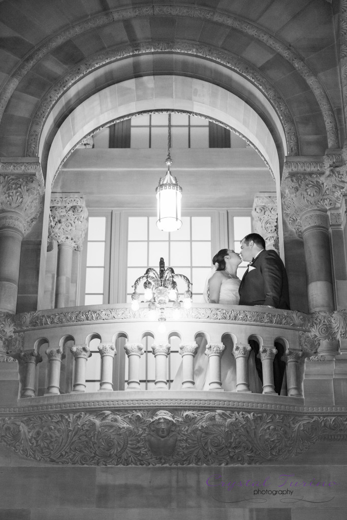 wedding photo at capitol building in albany ny