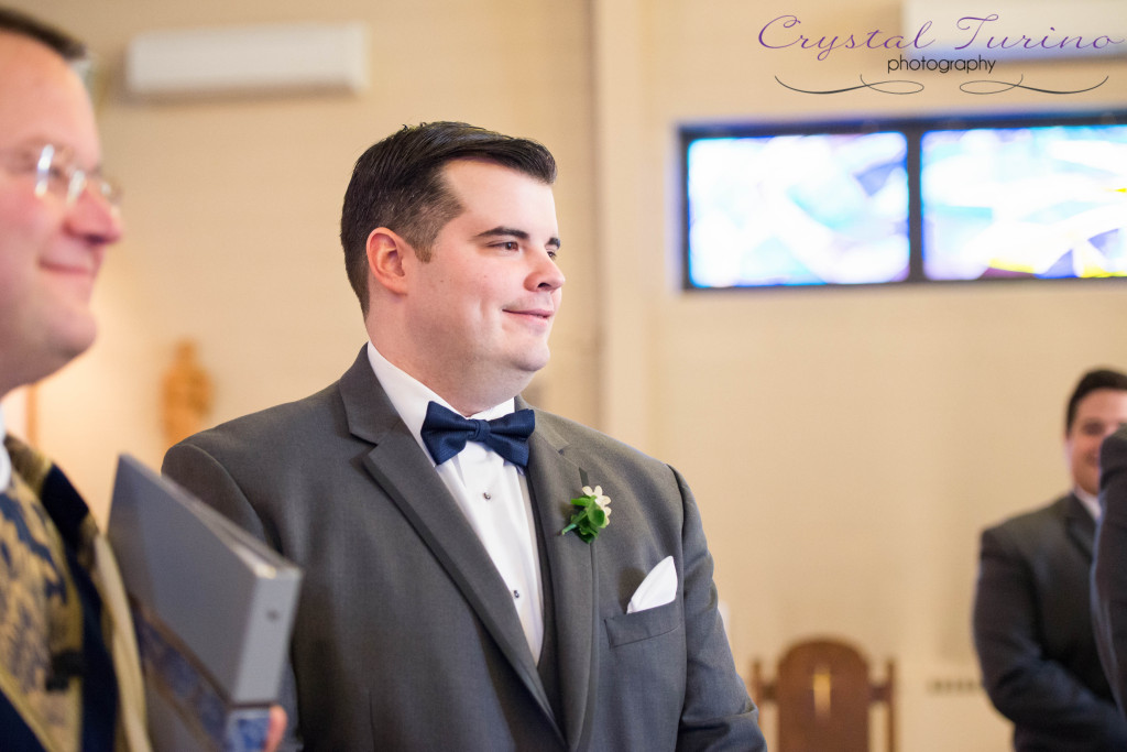 groom seeing bride for first time